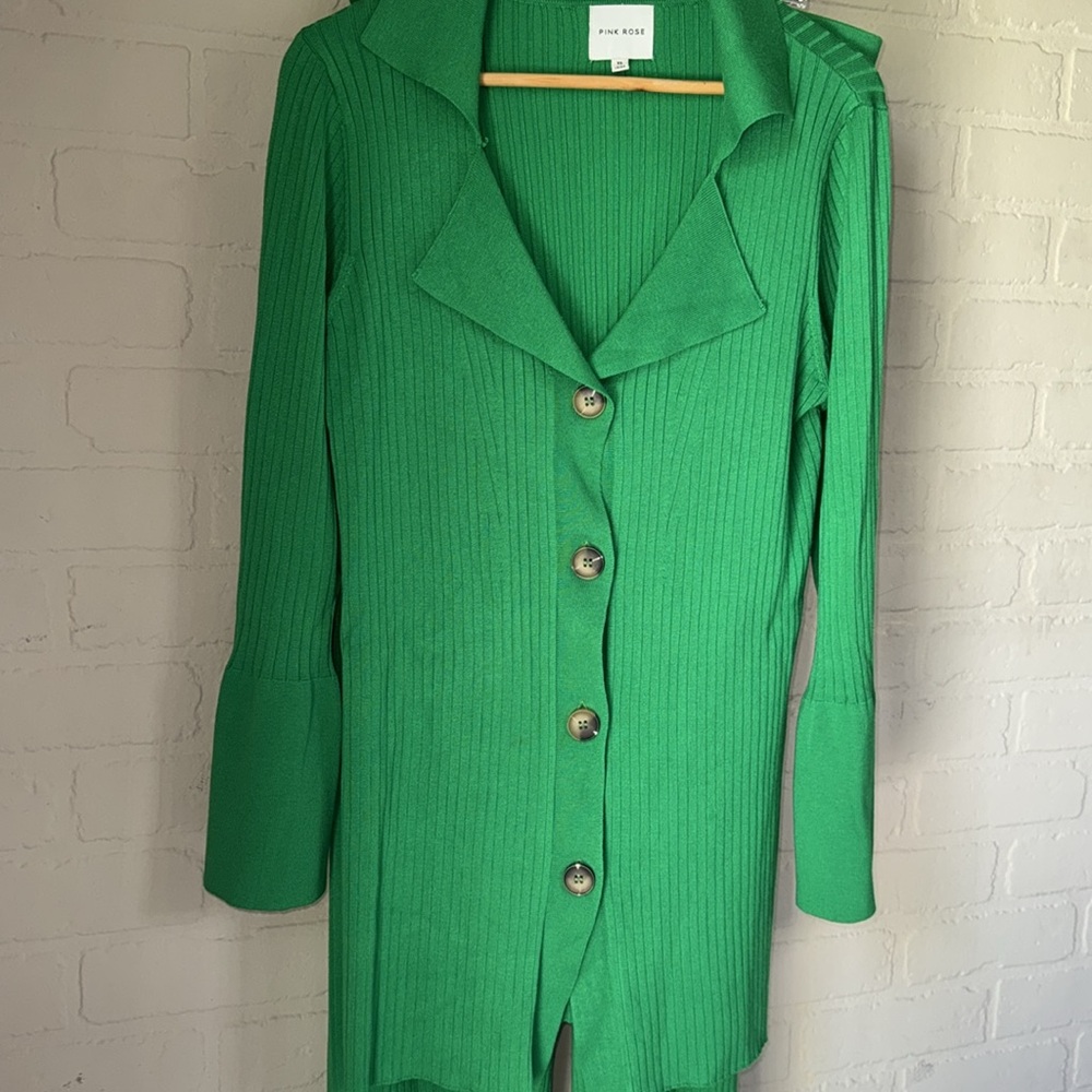 Green Button-Up Cardigan and Pants Set pink rose XL Christmas holiday loungewear - Picture 2 of 3